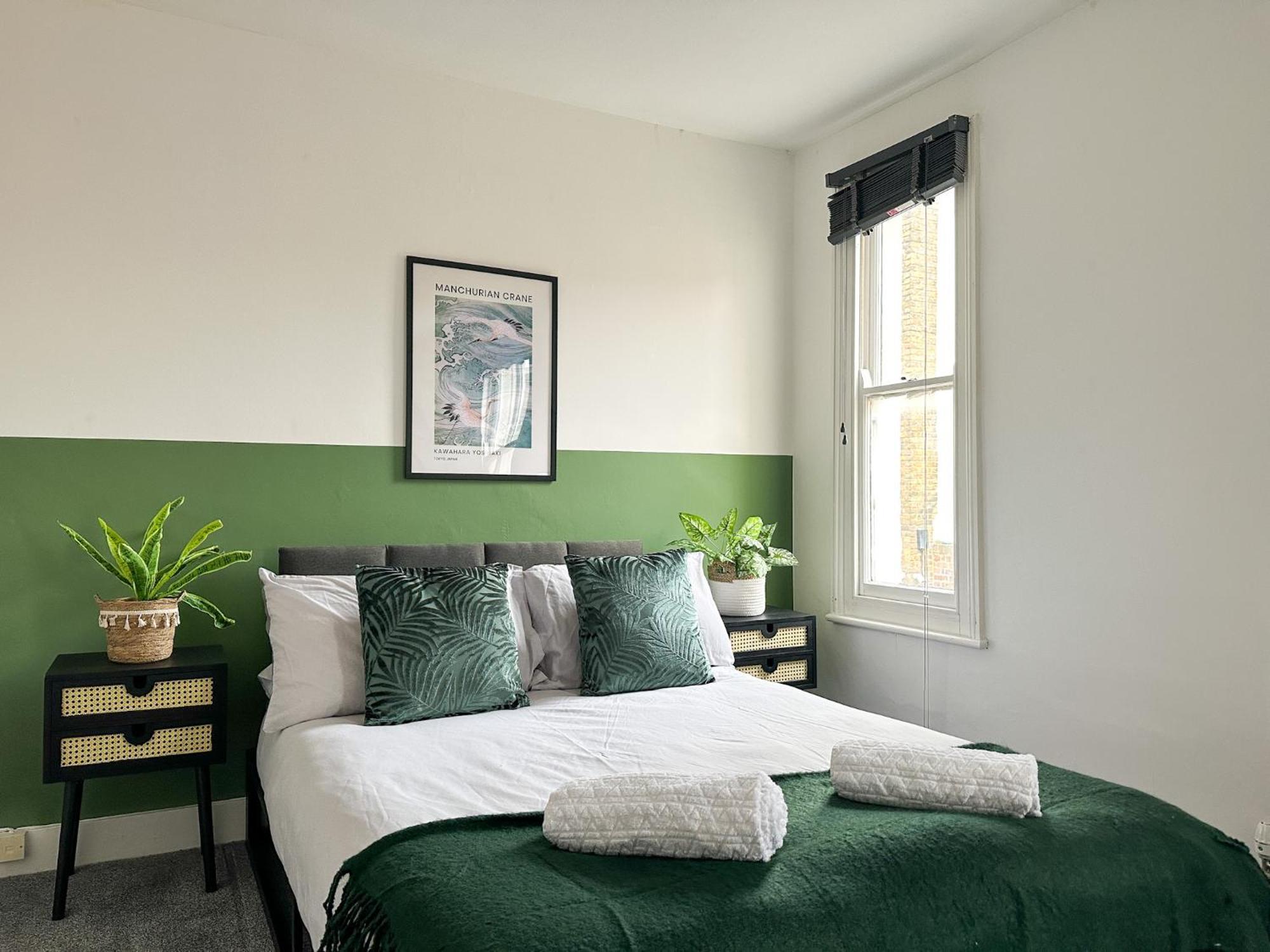 Stylish & Spacious City Centre 3-Bedroom Townhouse - Sleeps 6 แคนเทอร์เบอรี ภายนอก รูปภาพ